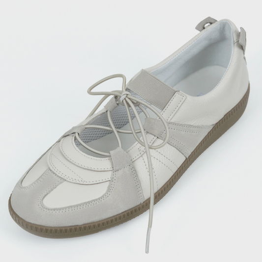 Biscuit Shop | Classic German Army Ballet Shoes Ivory [BOOYAH.LIVING]